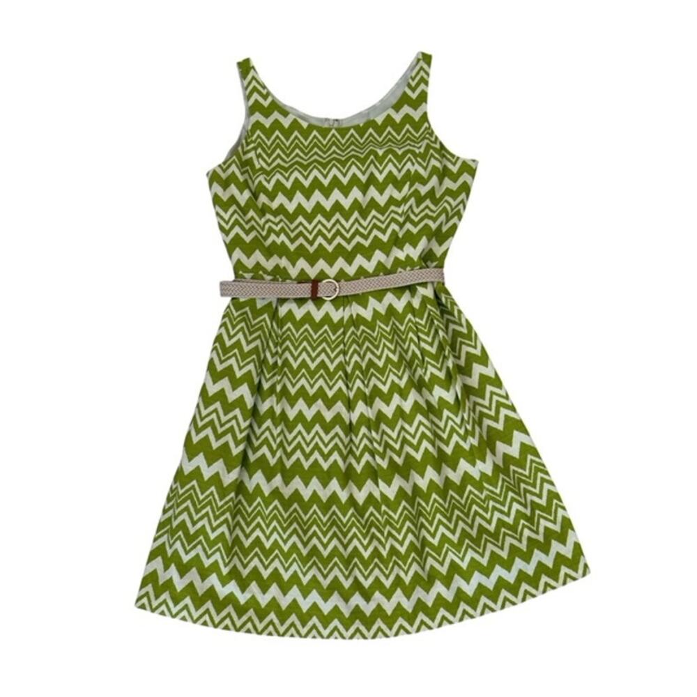 Jessica Howard Fit and Flare Apple Green Chevron Dress with Belt - Size 16